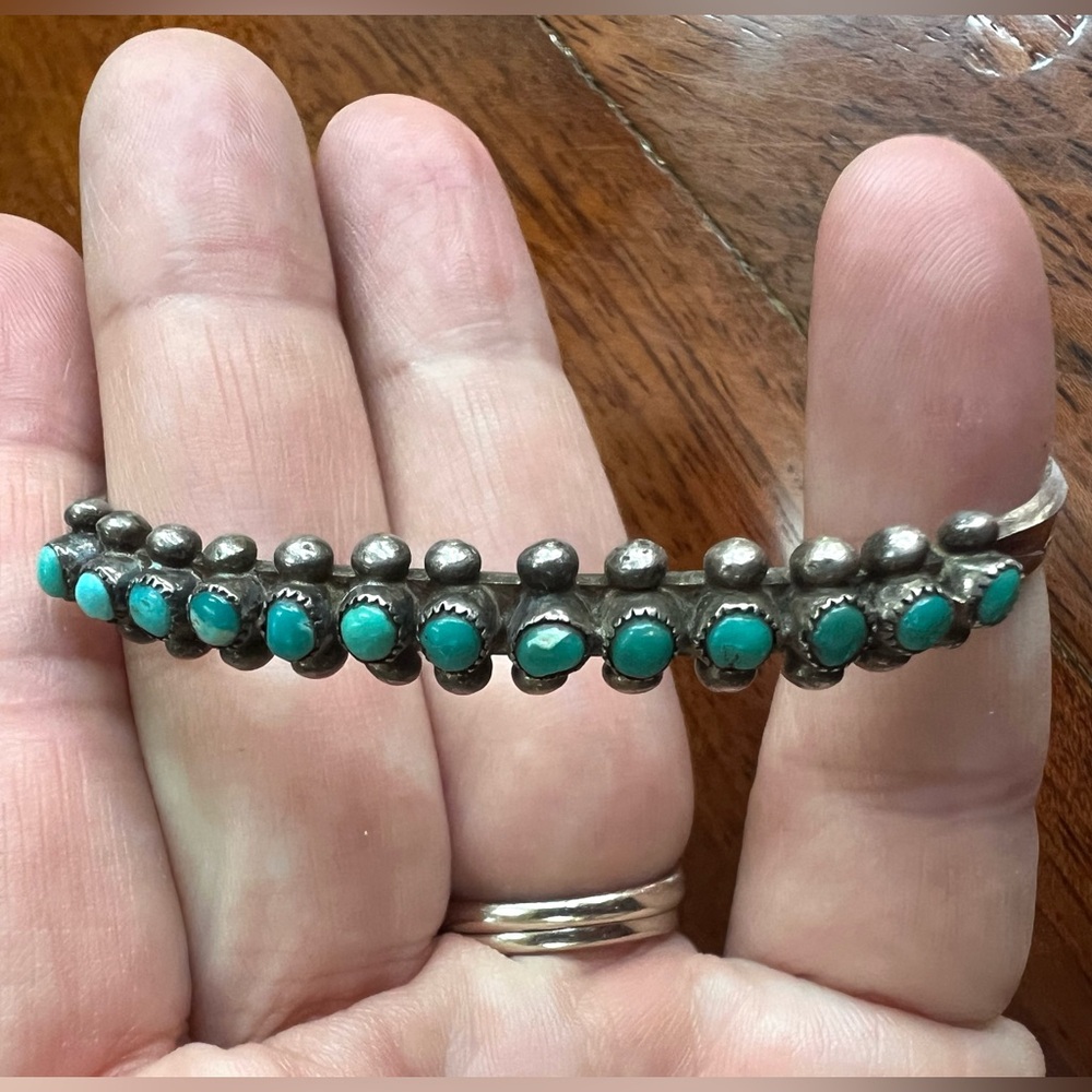 Old Pawn Native American Zuni Turquoise Petite Point Sterling Silver Cuff - Picture 12 of 16